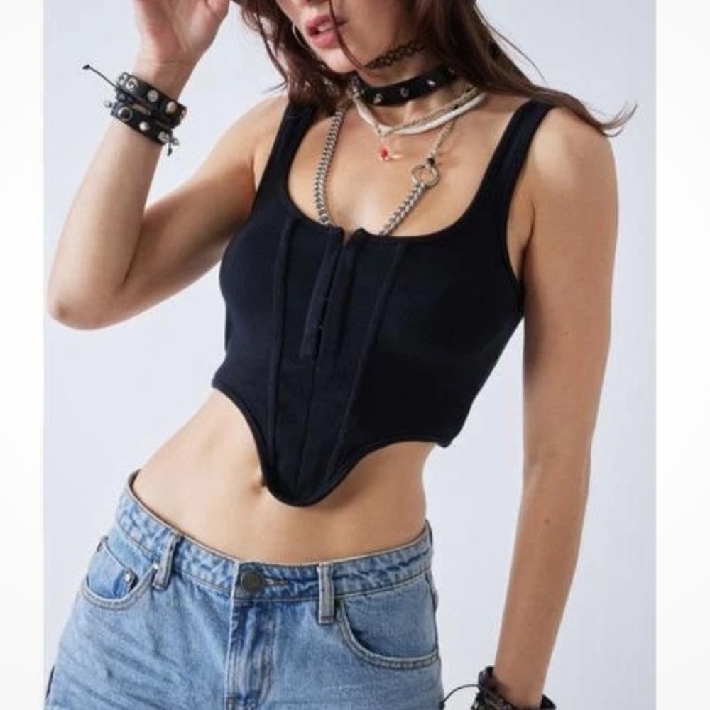 Signature 8 Corset tank Top